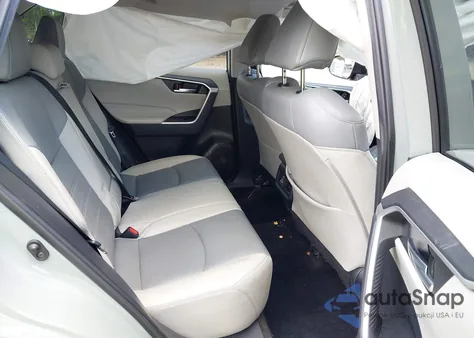 2021 Toyota Rav4 Xle Premium from USA, damaged, VIN 2T3C1RFV2MW173084